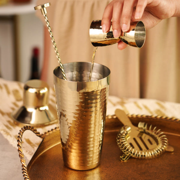 Gold Hammered Barware Set by Twine (10615)